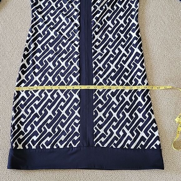 INC International Concepts Navy and White Geo Long Sleeve Stretch Dress - Medium - Picture 8 of 16